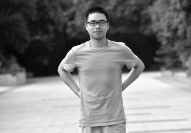 成都現(xiàn)“最?！睂嬍?7個(gè)男孩高考平均666分