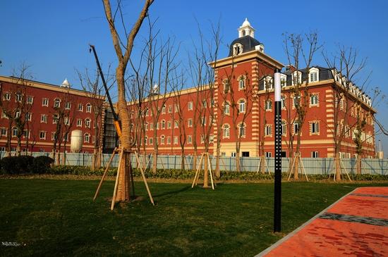 上海現(xiàn)高端幼兒園：1年18萬起 入學(xué)需面試家長